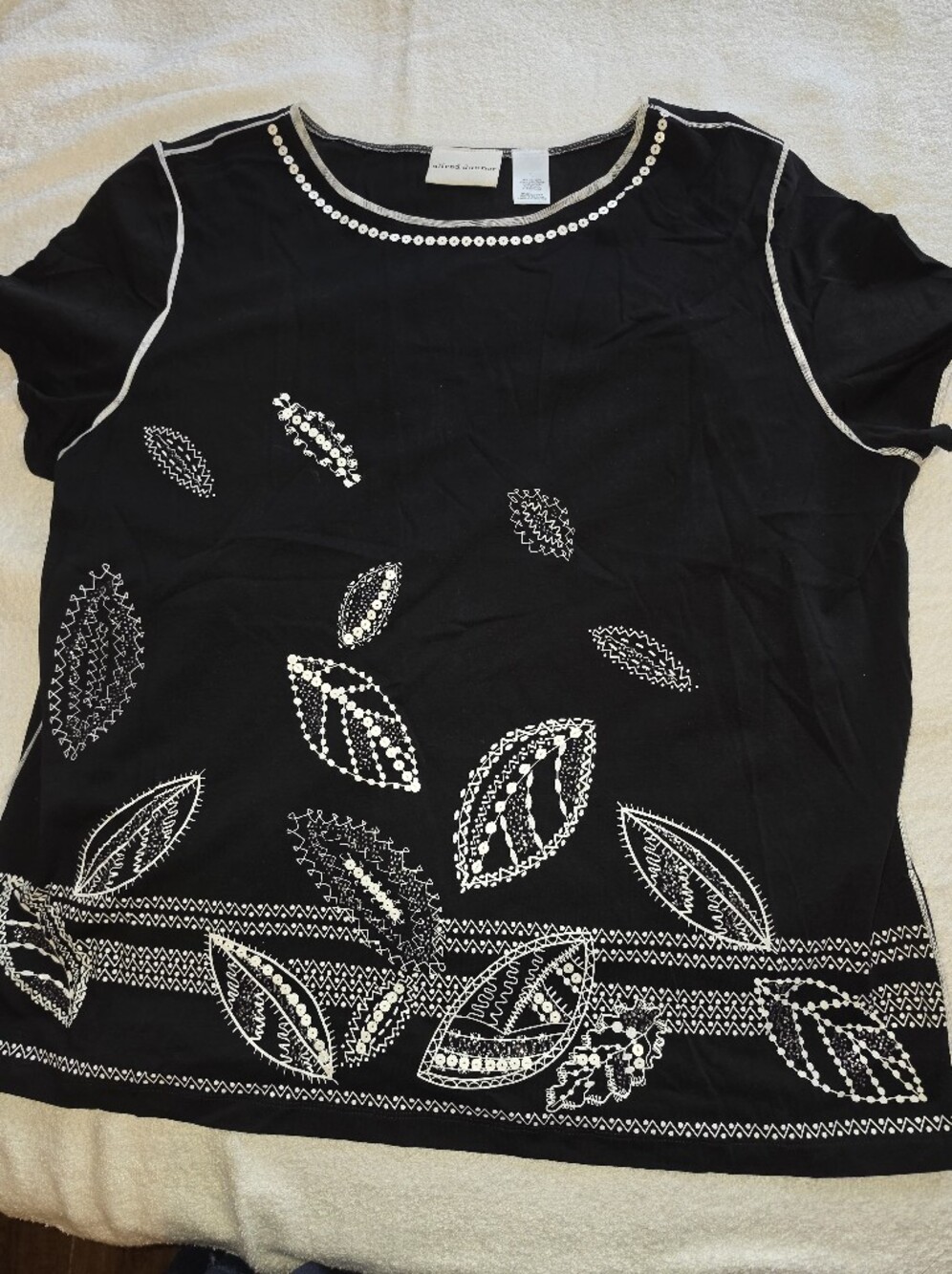 Alfred Dunner Black Short-Sleeve Top with White Leaf Embroidery